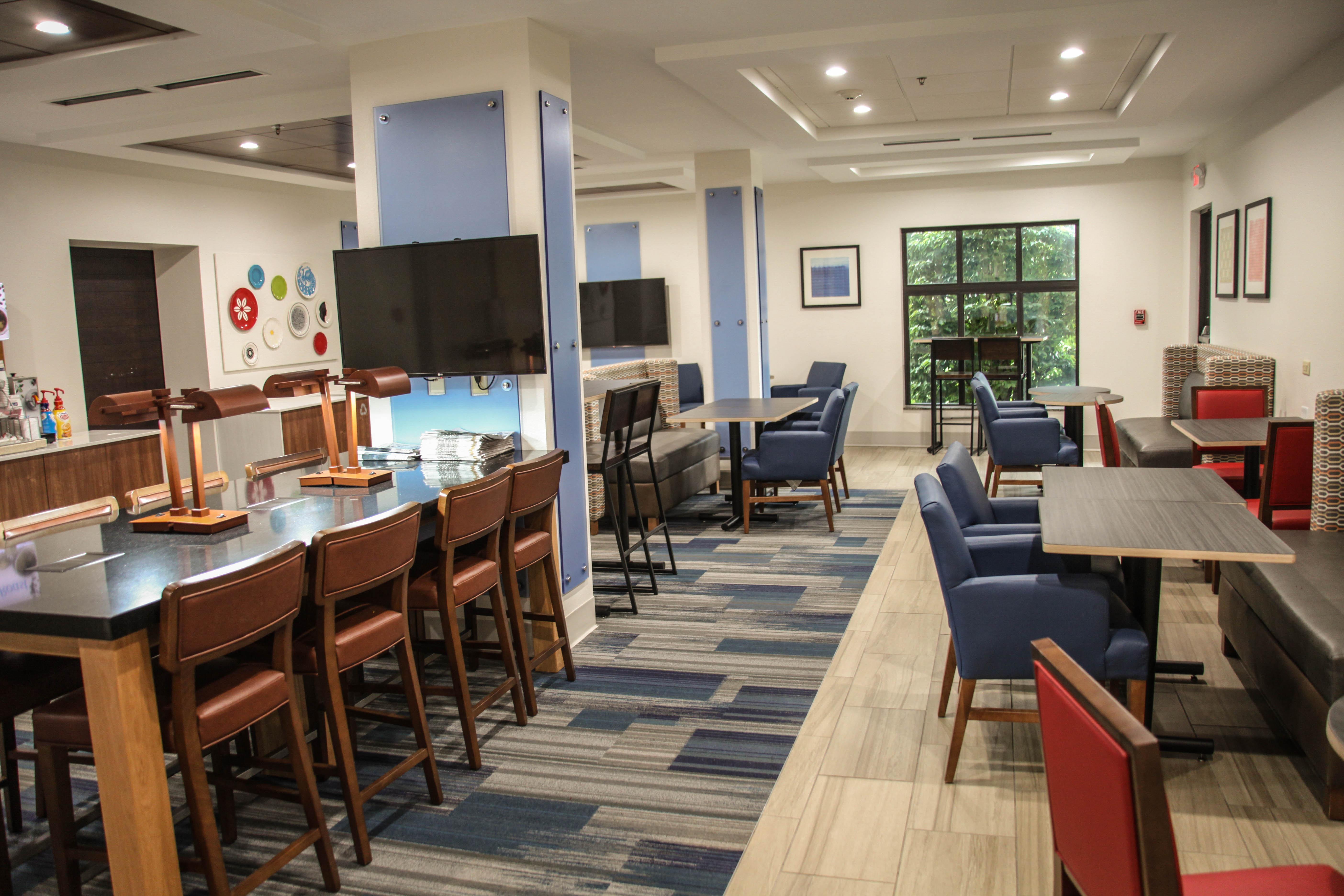 Holiday Inn Express Hotel & Suites Athens By Ihg Zewnętrze zdjęcie